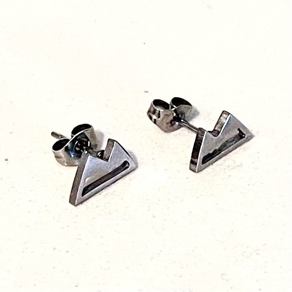 Mountain Stud Earrings from Alberta - Picture 3 of 6